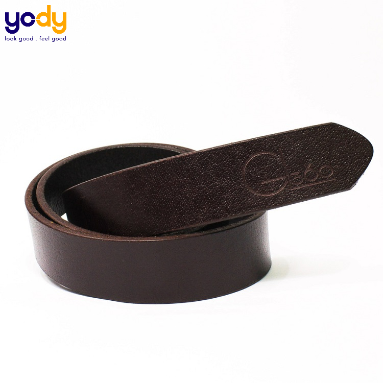 Chọn thắt lưng theo màu sắc