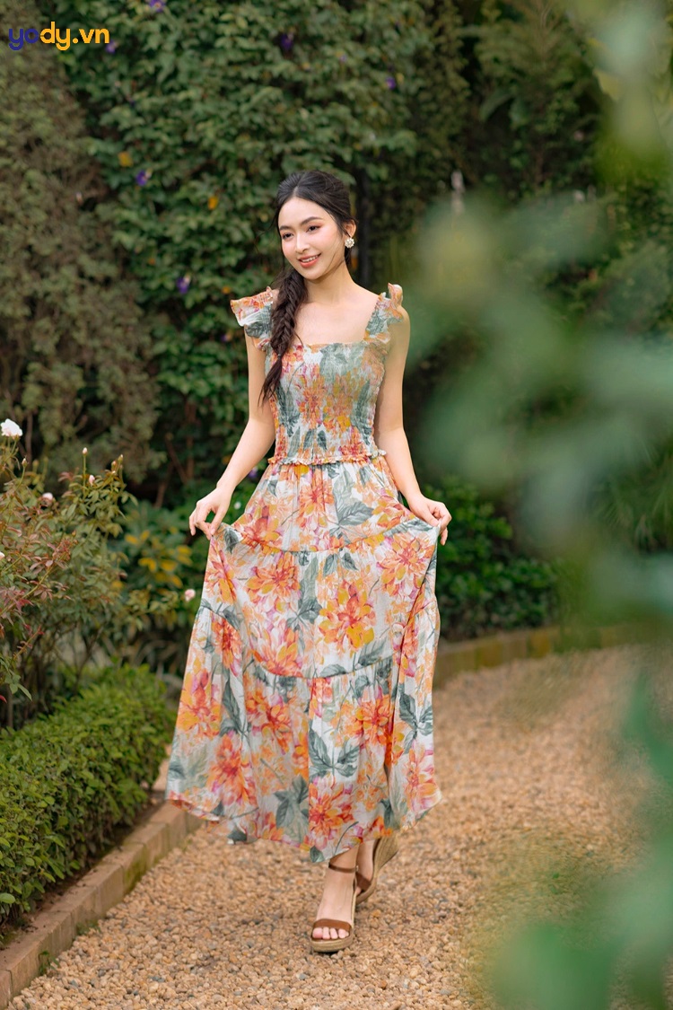 Váy hoa đi biển xinh đẹp