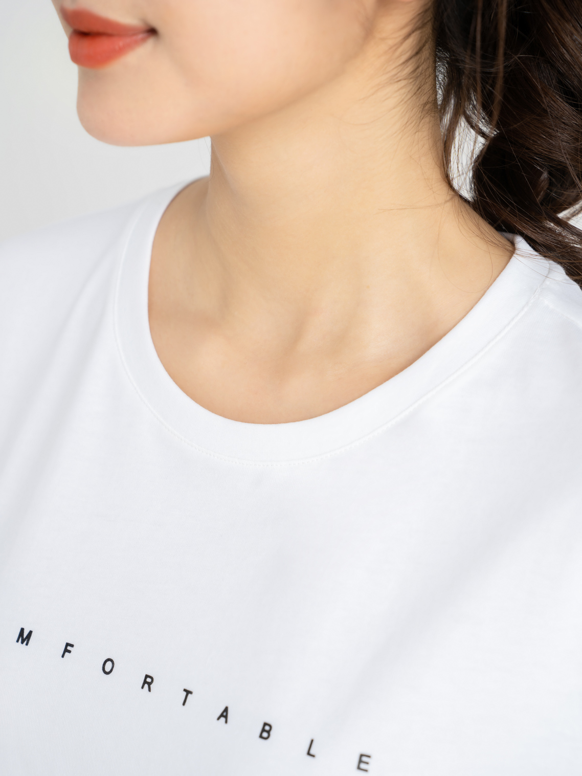 Áo Thun Nữ Form Rộng In Chữ Comfortable