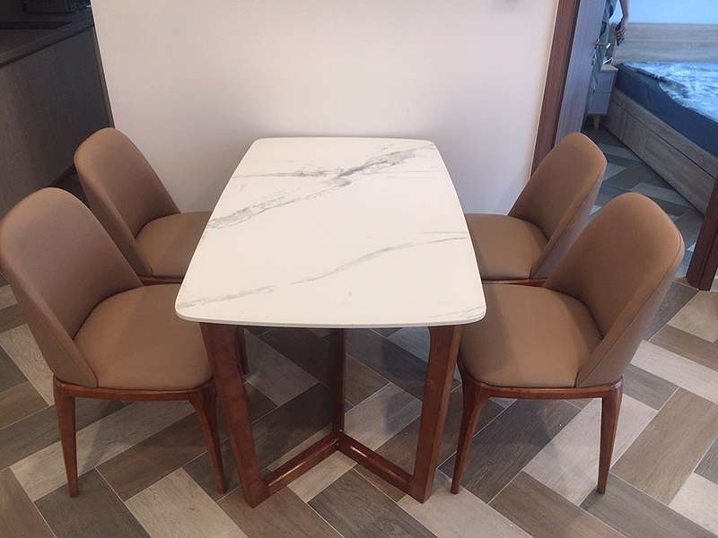 Mẫu bàn ghế nhà hàng phong cách cổ điển thanh lịch