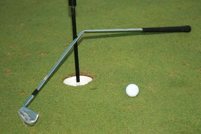 đau ngực sau khi chơi golf