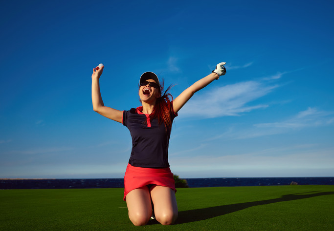 chi phí chơi golf giao động từ 7.000.000 - 10.000.000 VNĐ 1 tháng