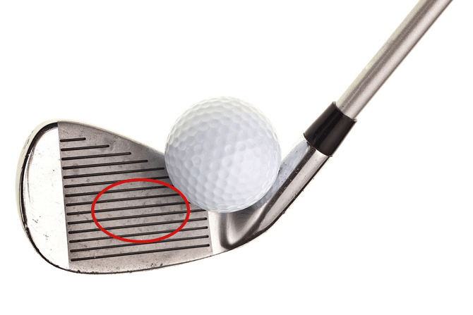 Làm thế nào để đánh một quả bóng xa