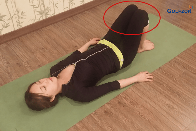 Nâng xương chậu và tư thế con bướm rất tốt cho việc điều chỉnh hông