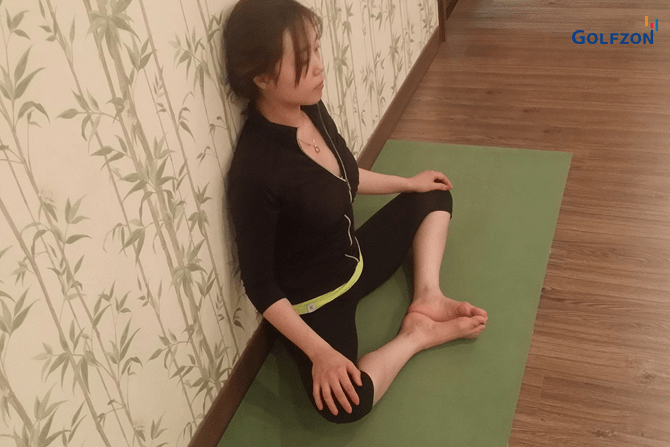 Nâng xương chậu và tư thế con bướm rất tốt cho việc điều chỉnh hông