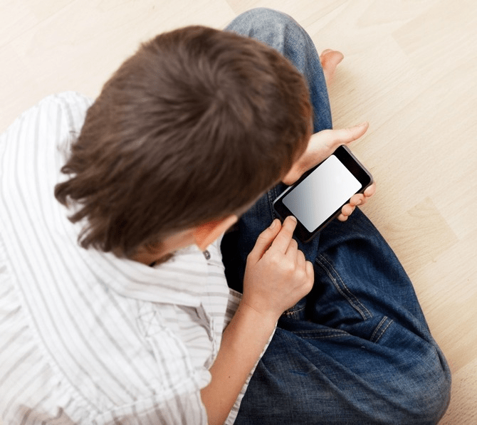 nghiện điện thoại thông minh