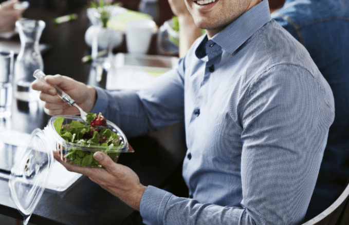 Thói quen ăn uống ăn quá nhiều đồ ăn