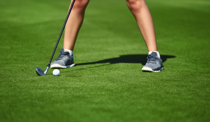 tư thế đứng khi swing