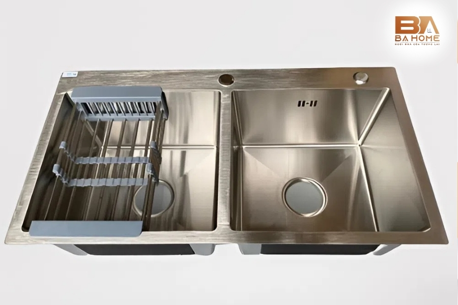 Chậu Rửa Bát Inox: Lợi Hay Hại Khi Dùng Lâu Dài