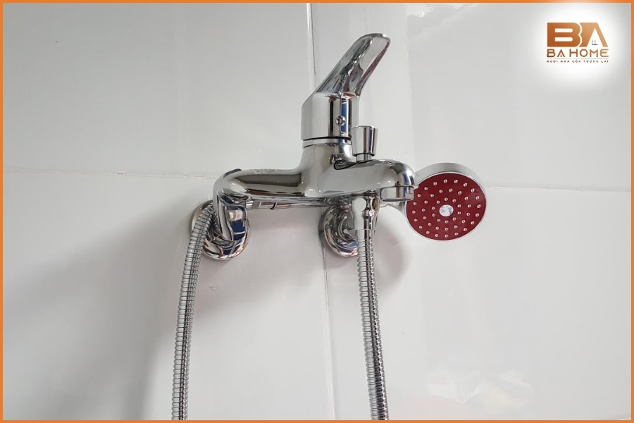 Phụ Kiện Sen Vòi: Hoàn Thiện Không Gian Phòng Tắm