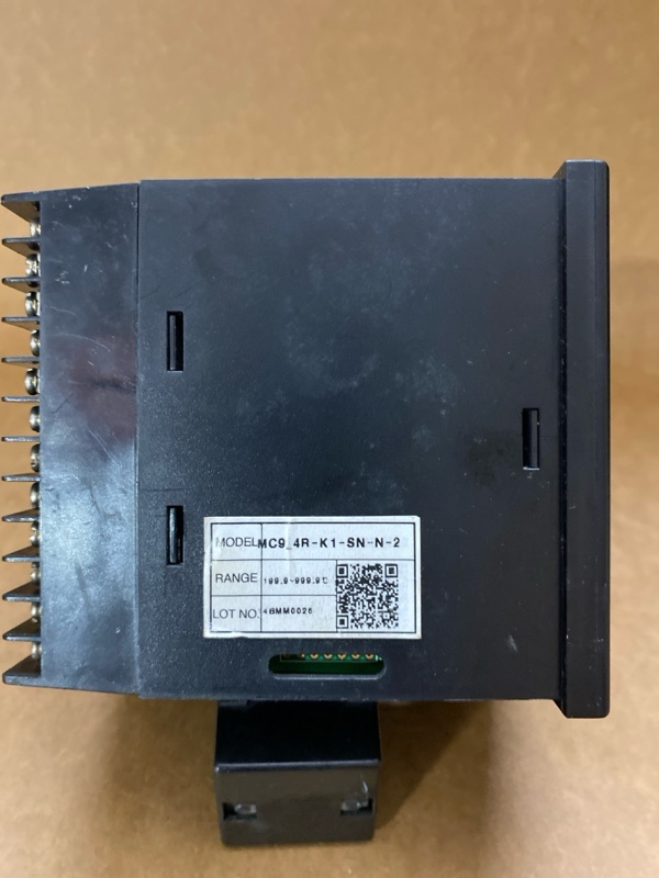 bộ điều khiển nhiệt đa kênh Hanyoung