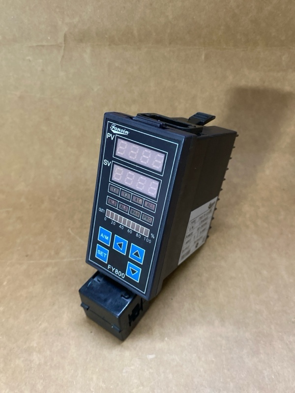 Hình ảnh thực tế bộ điều khiển nhiệt độ motor valve