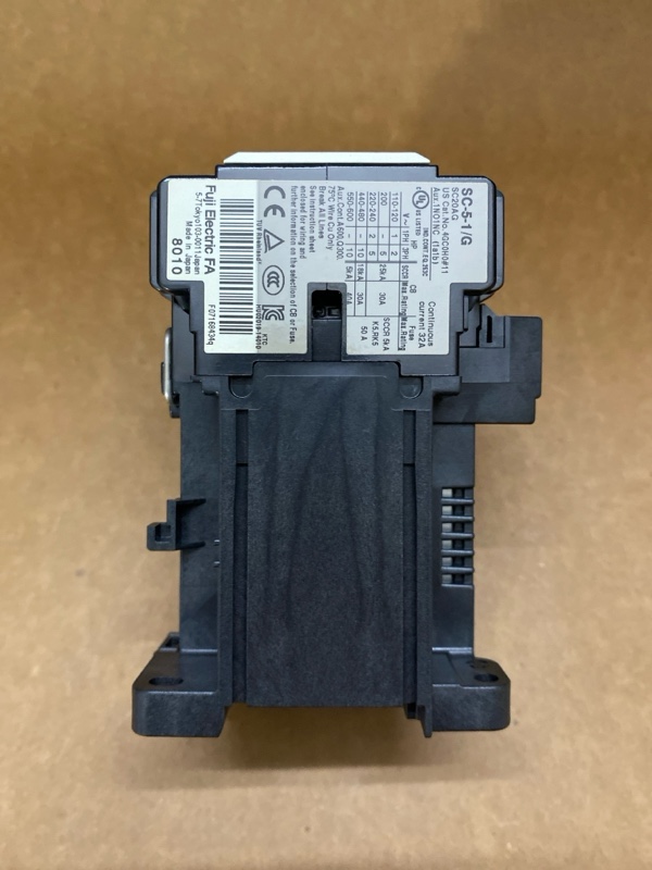 Contactor 3 pha Fuji SC-5
