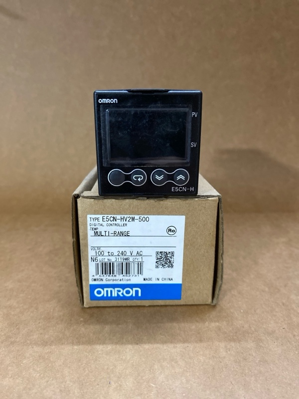 Đồng hồ điều khiển nhiệt OMRON E5CN-H