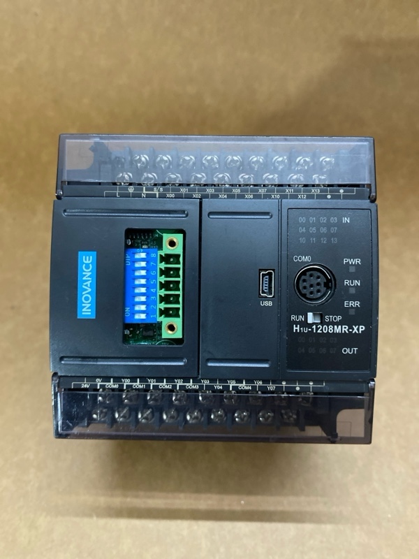 PLC H1U-1208MR-XP Inovance - ảnh chụp góc nghiêng