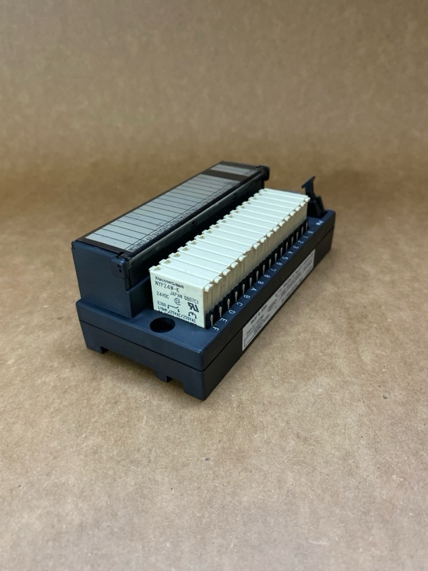 Hình ảnh thực tế module đầu ra FA-TH16YRA11S Mitsubishi