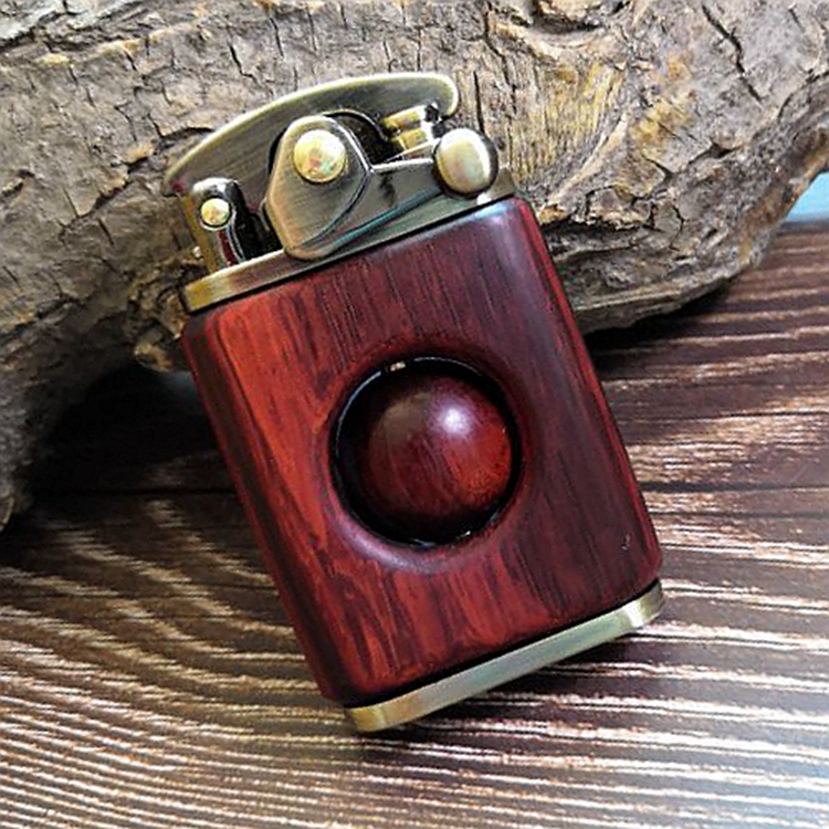 Bật Lửa Xăng Đá Zorron Z592-207 Thiết Kế Độc Lạ Kết Hợp Vỏ Gỗ