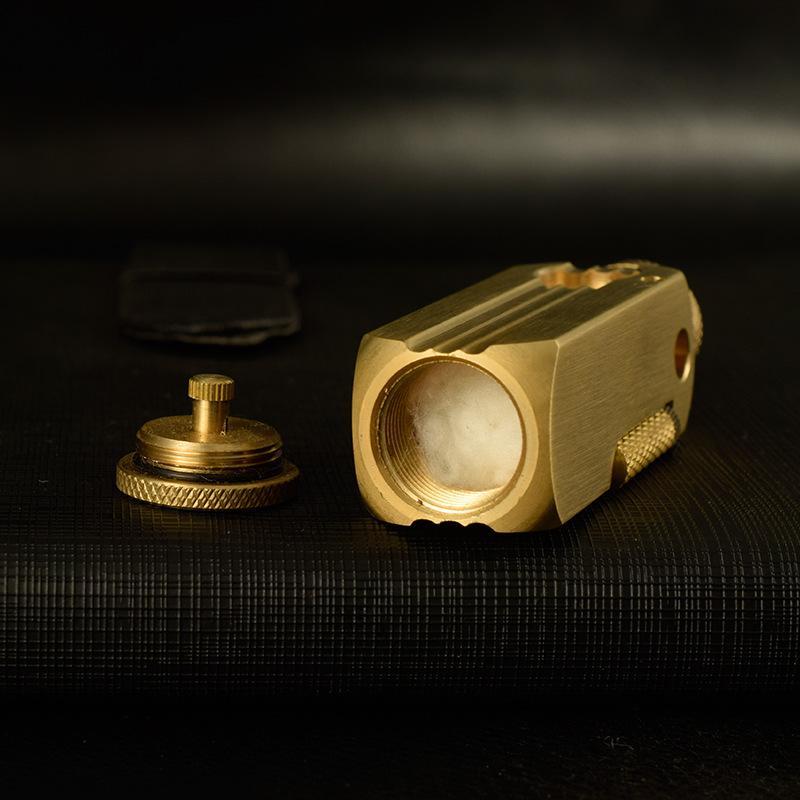 Hộp Quẹt Bật Lửa Xăng Bấc Đá TC01 Được Làm Bằng Đồng Nguyên Khối Cao Cấp Đẹp Độc Lạ