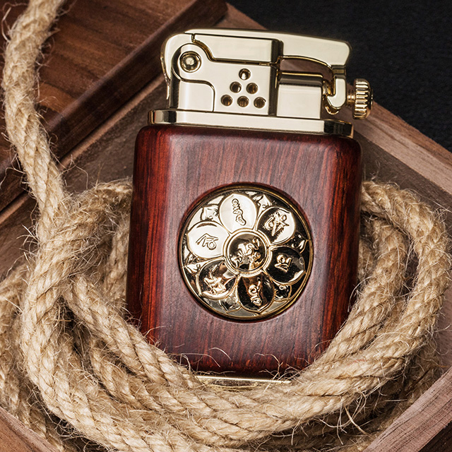 Hột Qụet Bật Lửa Xăng Zorro Z602-101 Thiết Kế Họa Tiết Vòng Xoay Hoa Sen Vỏ Ốp Gỗ - Dùng Xăng Bấc Đá Cao Cấp