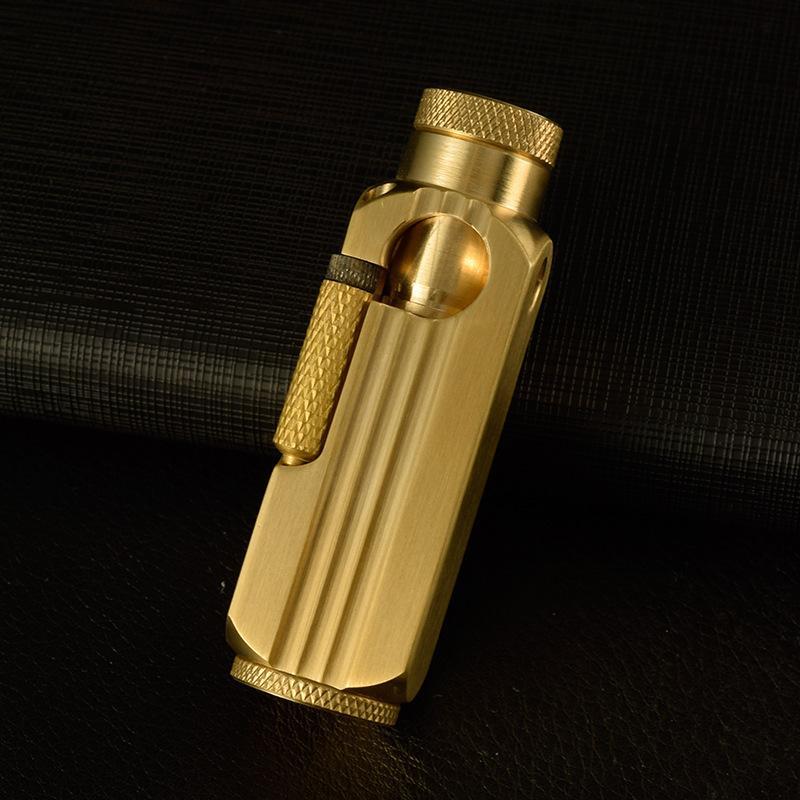 Hộp Quẹt Bật Lửa Xăng Bấc Đá TC01 Được Làm Bằng Đồng Nguyên Khối Cao Cấp Đẹp Độc Lạ