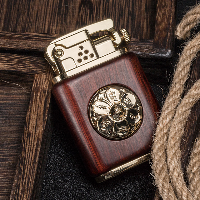 Hột Qụet Bật Lửa Xăng Zorro Z602-101 Thiết Kế Họa Tiết Vòng Xoay Hoa Sen Vỏ Ốp Gỗ - Dùng Xăng Bấc Đá Cao Cấp