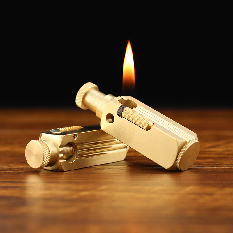 Hộp Quẹt Bật Lửa Xăng Bấc Đá TC01 Được Làm Bằng Đồng Nguyên Khối Cao Cấp Đẹp Độc Lạ