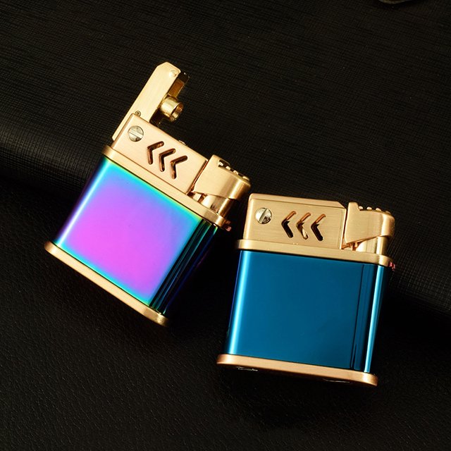 Bật Lửa Xăng Đá Chief CF-219 Thiết Kế Cổ Điển Sang Trọng - Giao Màu Ngẫu Nhiên