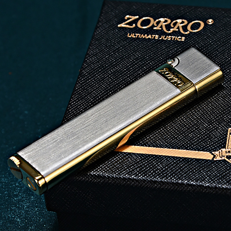Hột Quẹt Bật Lửa Xăng Đá Zorro Z668-002 Kiểu Dáng Nhỏ Gọn Tiện Lợi Tặng Kèm Dụng Cụ Vặn Nắp Đổ Xăng