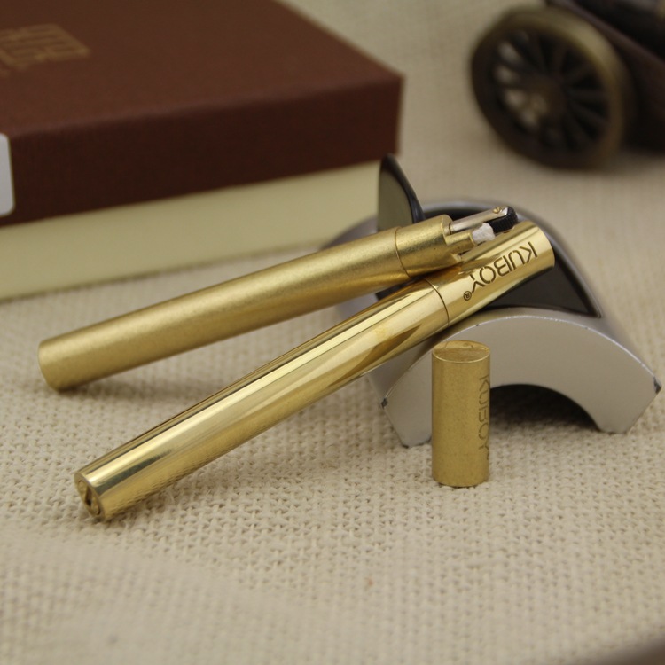 Hột Qụet Bật Lửa Zorro Kuboy KZ16 Thiết Kế Độc Lạ Cổ Điển Sang Trọng - Dùng Xăng Đá Cao Cấp ( giao mau ngau nhien )