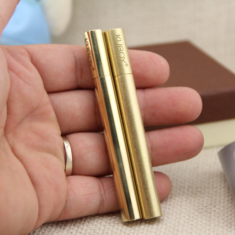 Hột Qụet Bật Lửa Zorro Kuboy KZ16 Thiết Kế Độc Lạ Cổ Điển Sang Trọng - Dùng Xăng Đá Cao Cấp ( giao mau ngau nhien )