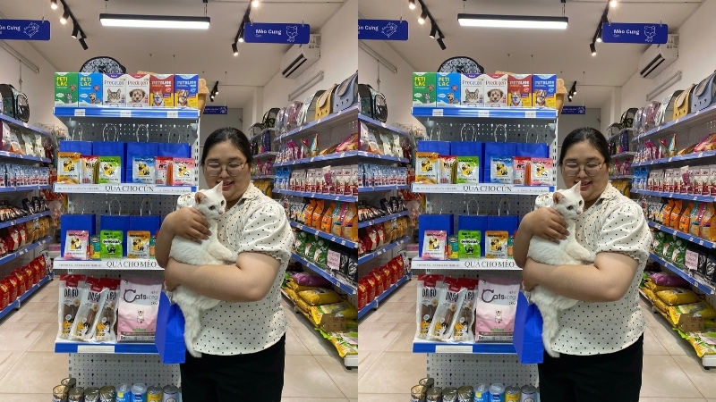 Không gian mua sắm hiện đại, thức ăn thú cưng chính hãng tại Pawo Pet Shop TPHCM.