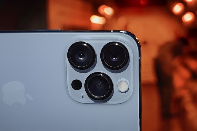 Những lưu ý khi sử dụng để tránh camera iPhone bị đốm