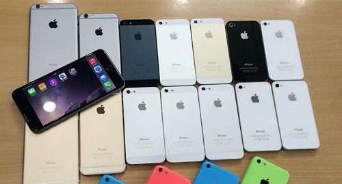 Kiểm tra ngoại hình máy là bước đầu tiên khi bạn chọn lựa mua iPhone cũ