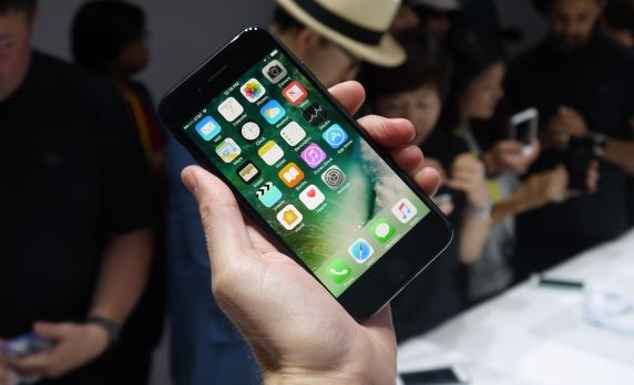 Màn hình sắc nét, hiệu năng mạnh mẽ