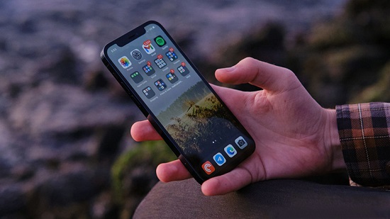 Sử dụng iPhone hợp lý để duy trì tuổi thọ pin lâu nhất