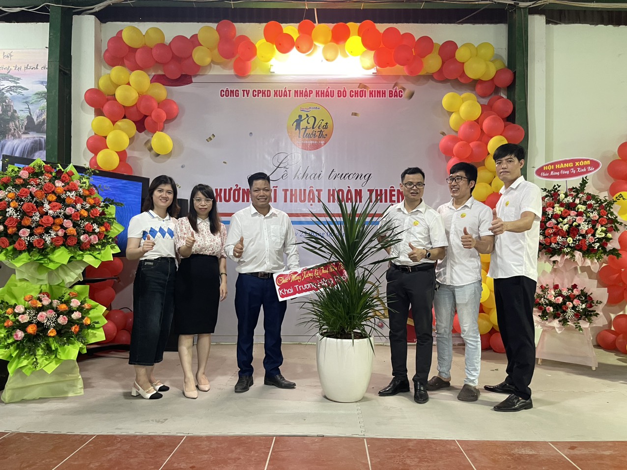 khai trương xưởng kỹ thuật hoàn thiện đồ chơi kinh bắc