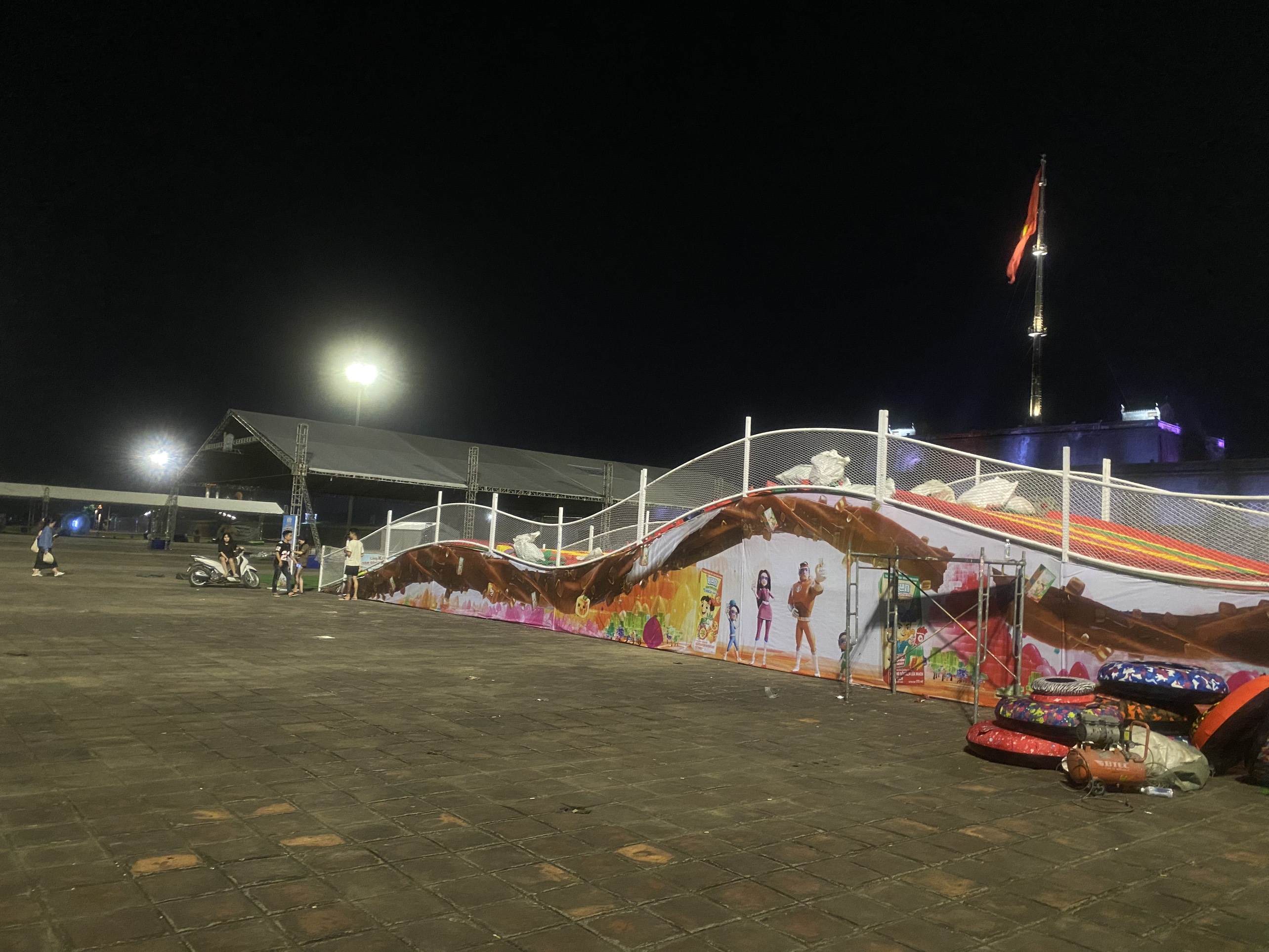 đường trượt sữa thạch kun kun