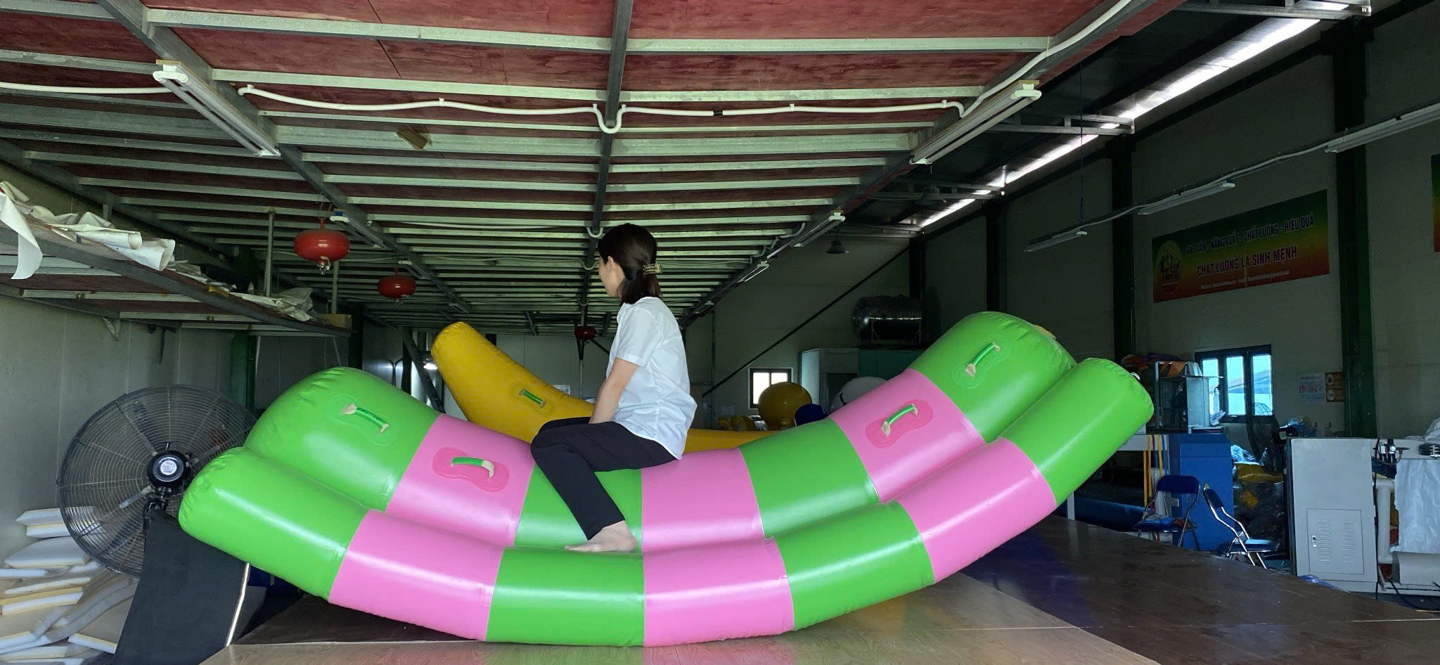 Bập bênh phao hơi