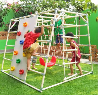 Chọn mua đồ chơi ngoài trời phù hợp độ tuổi cho bé – Không khó nếu biết cách!