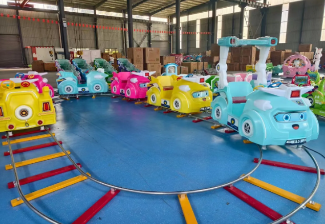 Tàu điện xe điện mini led XDTDKB15 Dochoikinhbac Trò chơi giải trí thú vị