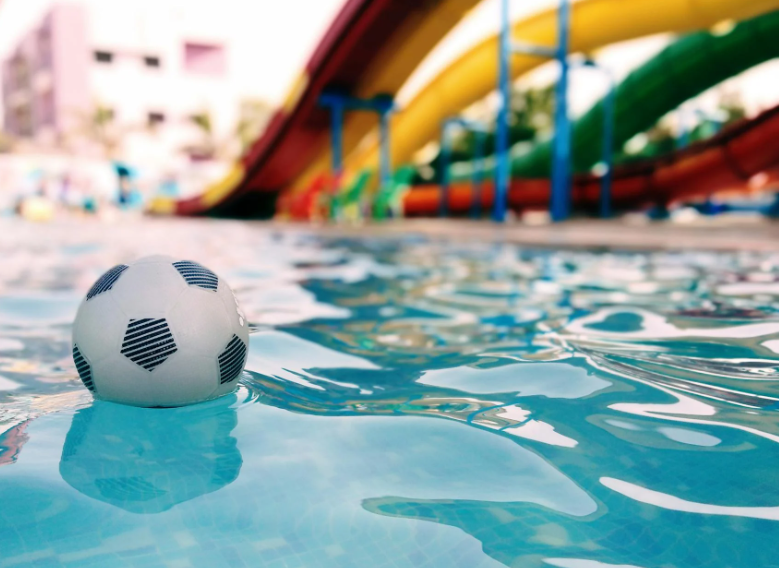 Tiêu chí chọn nhà thầu thi công khu vui chơi bể bơi đạt chuẩn quốc tế của Đồ Chơi Kinh Bắc