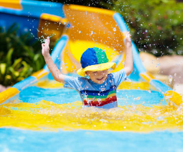 Vì sao khu vui chơi thành công luôn có bể bơi tích hợp?