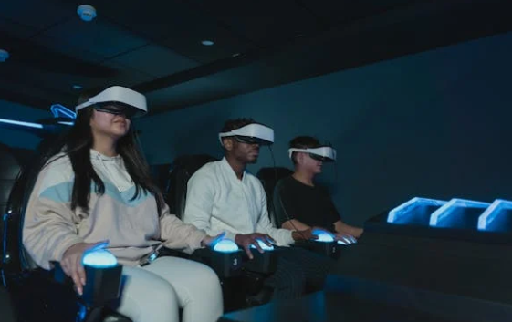 Ghế VR 9D là gì? Có nên đầu tư mô hình game thực tế ảo trong năm 2025?