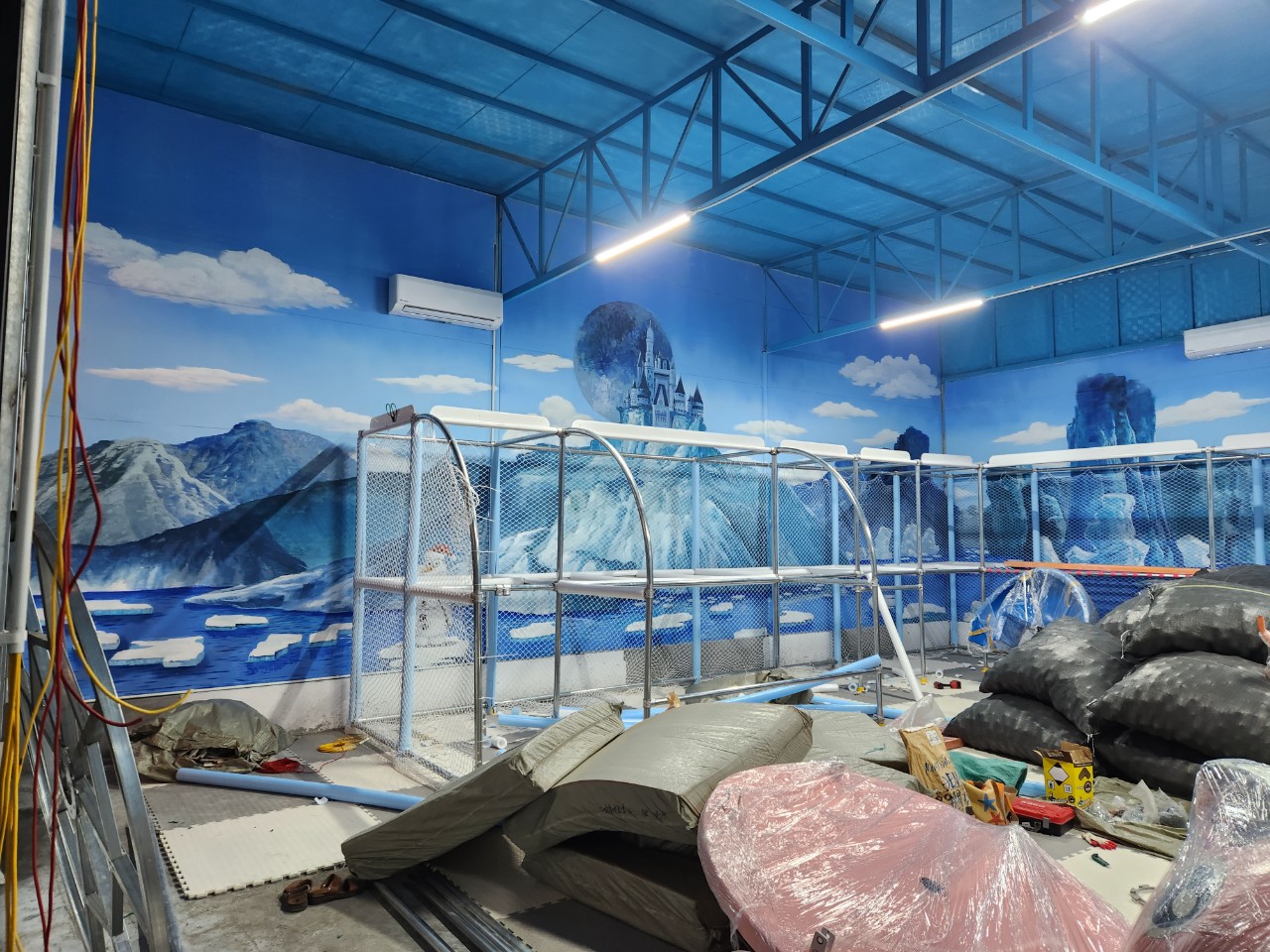 Khu vui chơi trong nhà