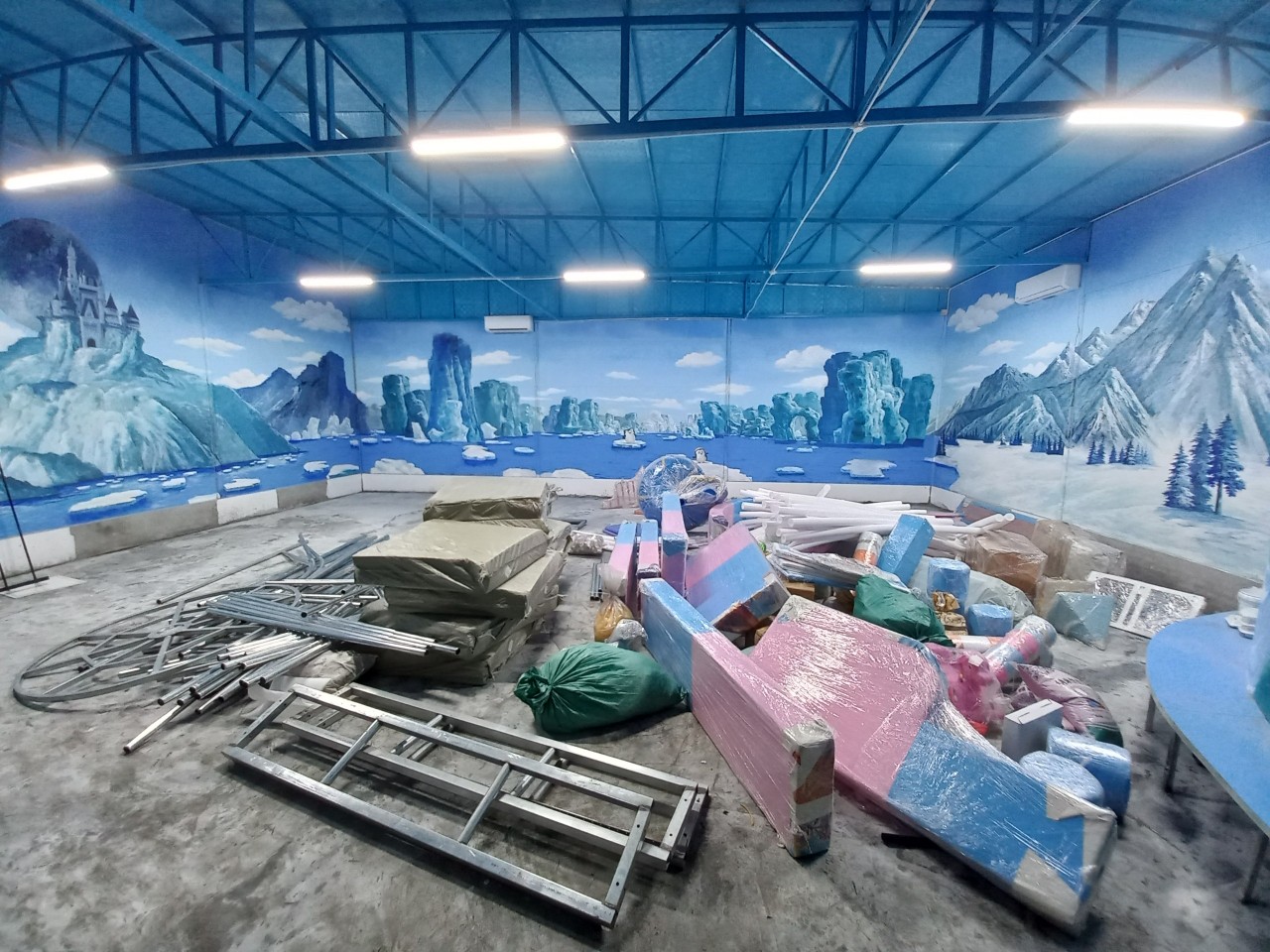 Khu vui chơi trong nhà