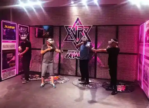 Máy chơi game bắn súng VR