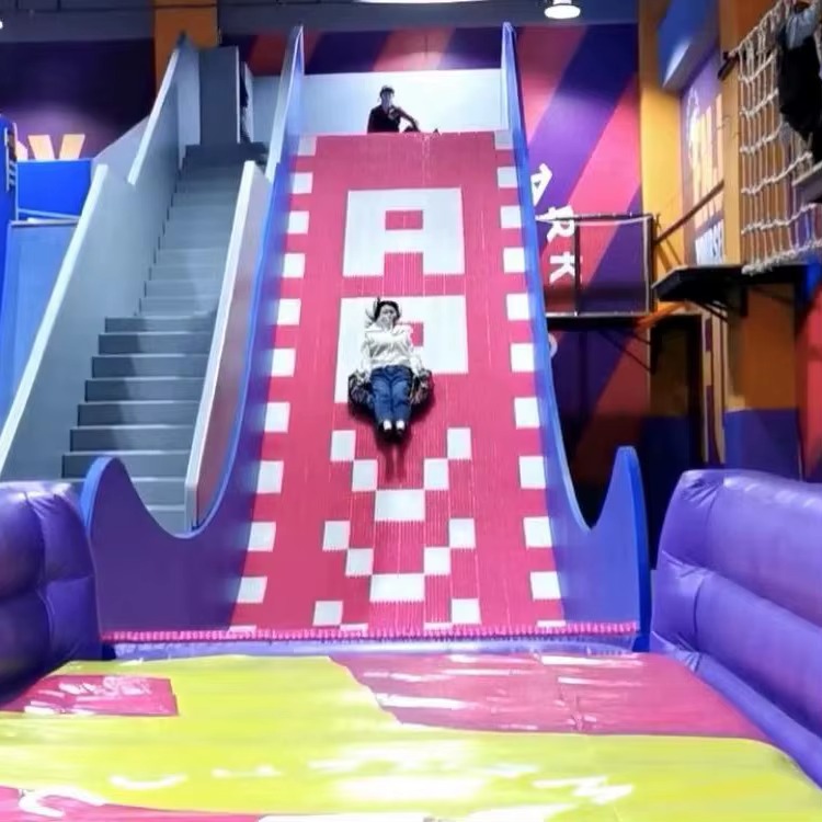 Cầu trượt tuyết phao bay CTTPKB Dochoikinhbac Trò chơi hấp dẫn trong khu vui chơi