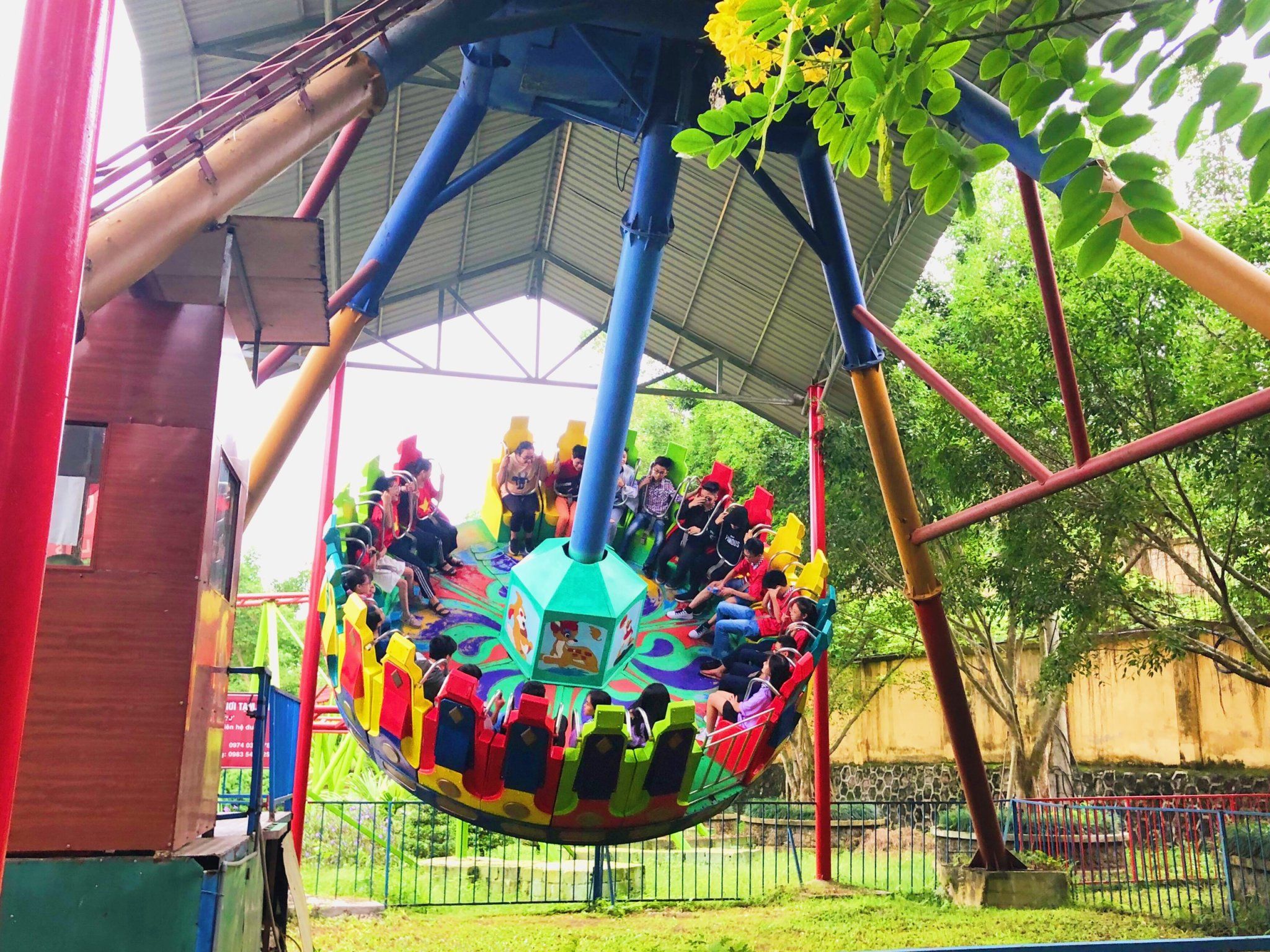 Khu Du Lịch Ao Vua – Thiên Đường Giải Trí Giữa Núi Rừng Ba Vì