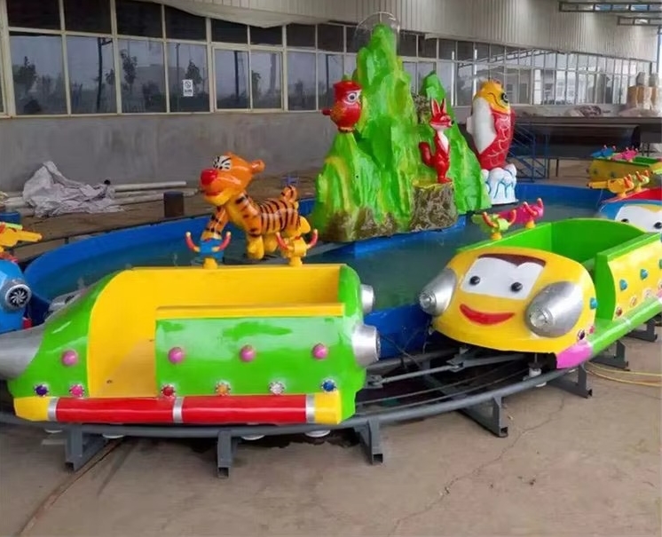 Xe tàu điện Watertank XDTDKB01 súng bắn nước Dochoikinhbac - Cho Khu vui chơi giải trí