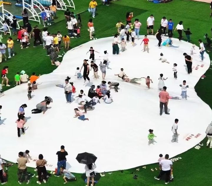 Trò chơi đám mây cầu vồng DMCVKB01 Dochoikinhbac – Trò chơi tấm bạt đám mây và đám mây cầu vồng hấp đẫn ngoài trời.